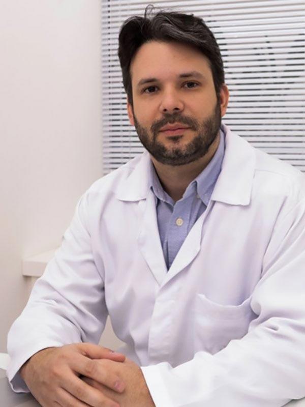 Dr. Diego - Tratamentos Capilares e Transplante Capilar - Vitória - ES